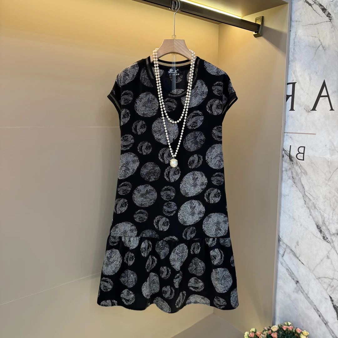 新款复古风2025胖妹妹圆领印花设计感时尚宽松显瘦连衣裙25329