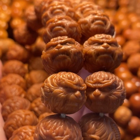 手串猴头核桃T***k舞台