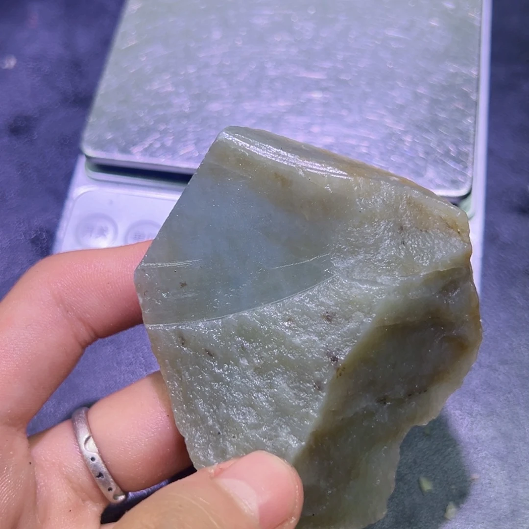 和田玉未镶嵌珠宝半成品