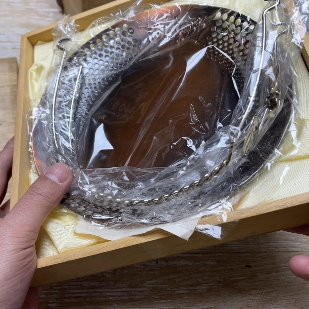 瓷片干****李密密麻麻地排列着