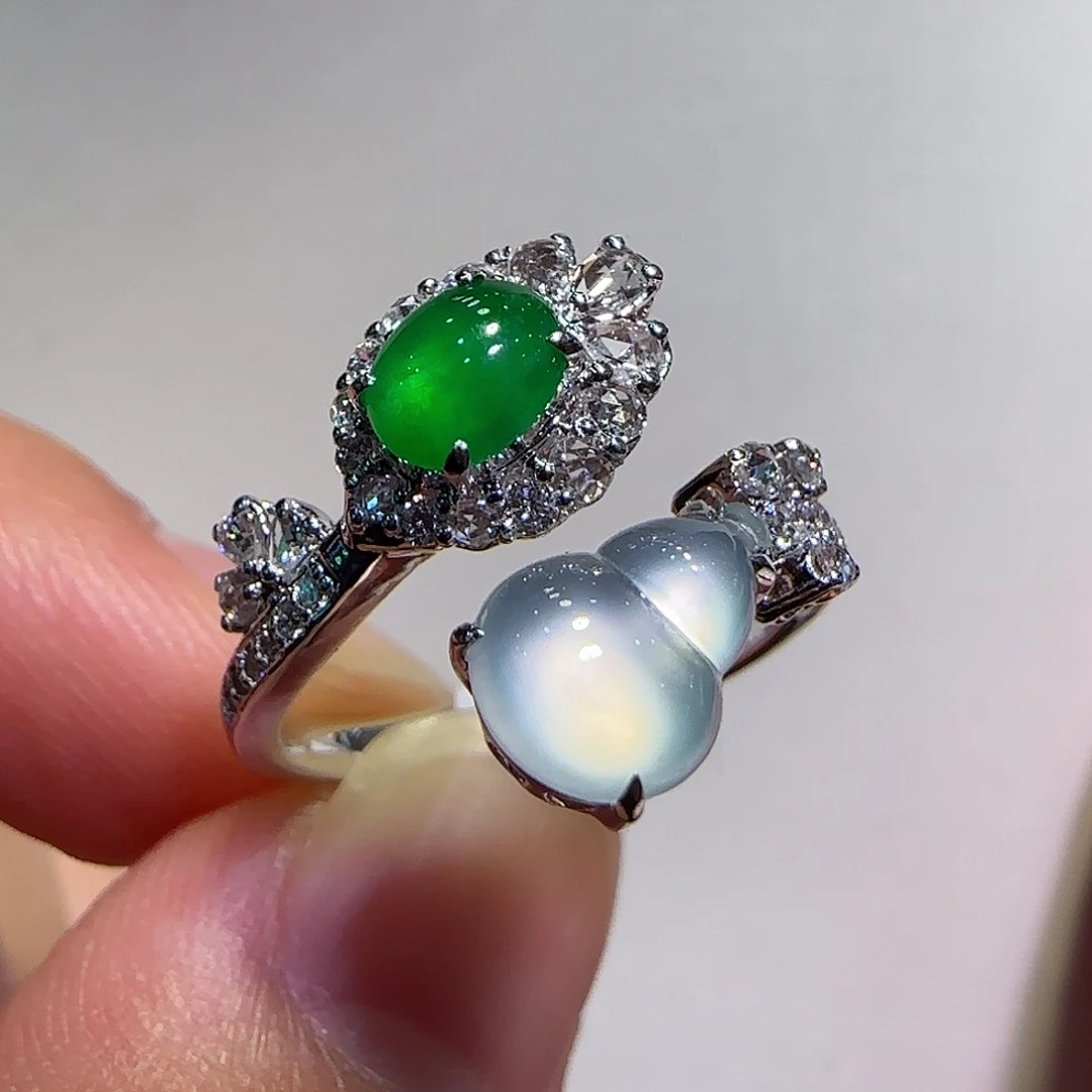 翡翠戒指18K金镶嵌戒指