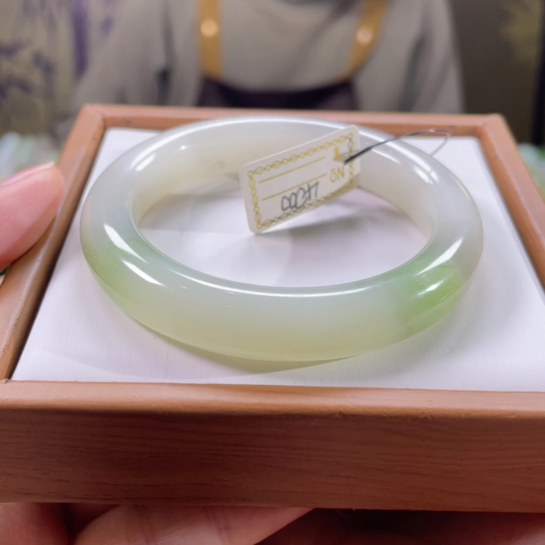 和田玉未镶嵌手镯5354圈