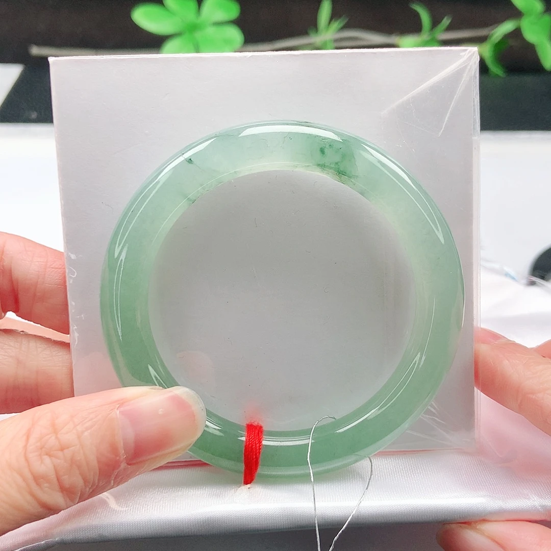 翡翠未镶嵌手镯51.5圆条