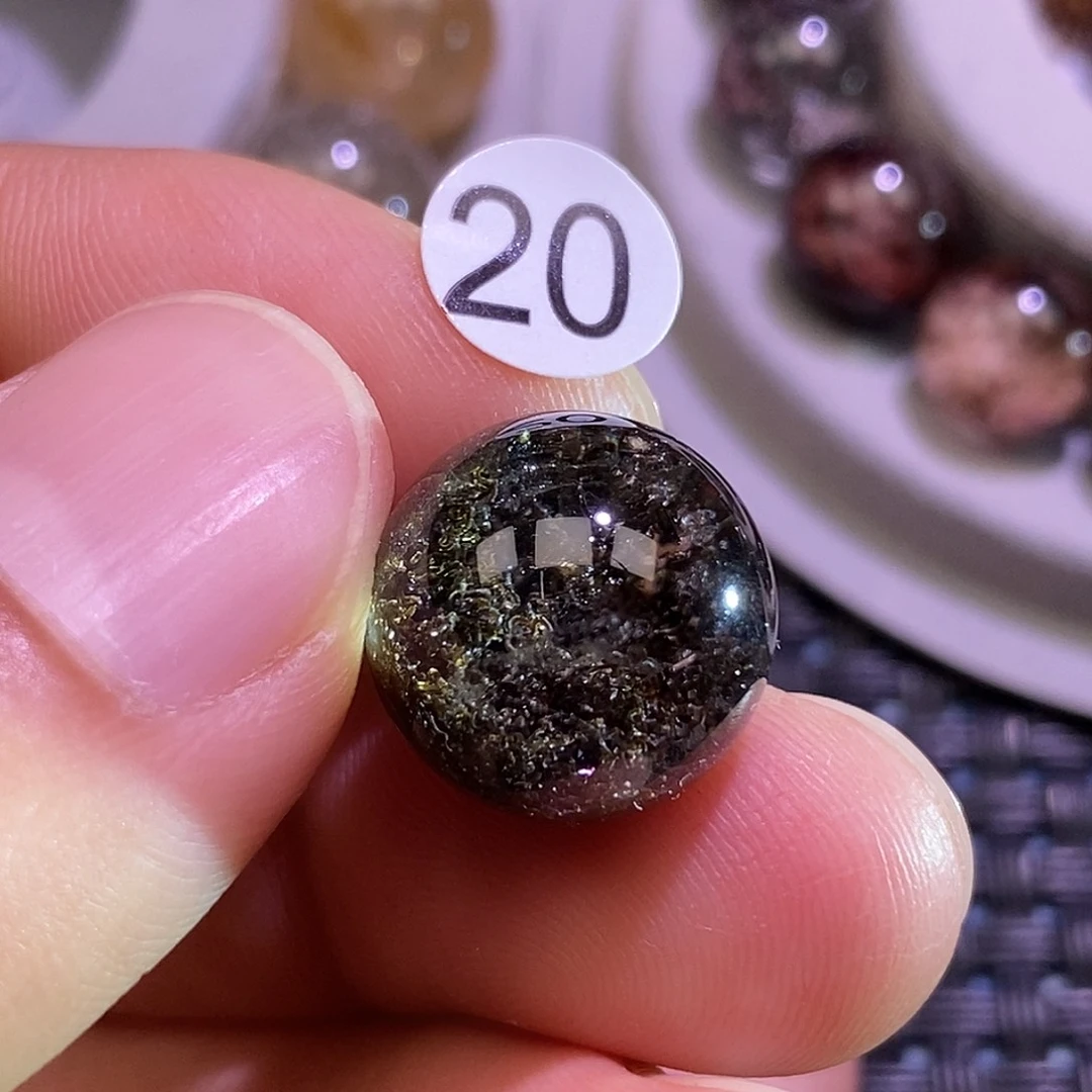 昊***光未镶嵌水晶吊坠(不含链)