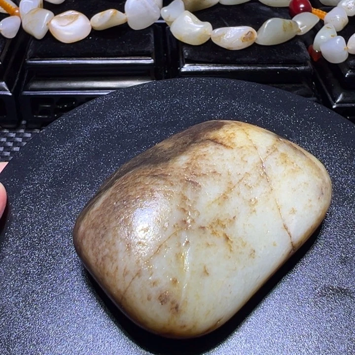 和田玉（子料）未镶嵌颈饰127克