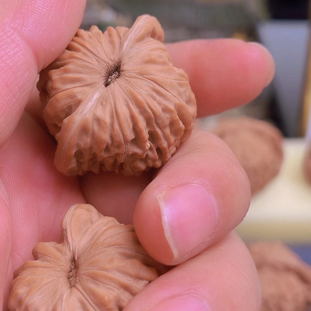 文玩核桃吊坠汉高楼39