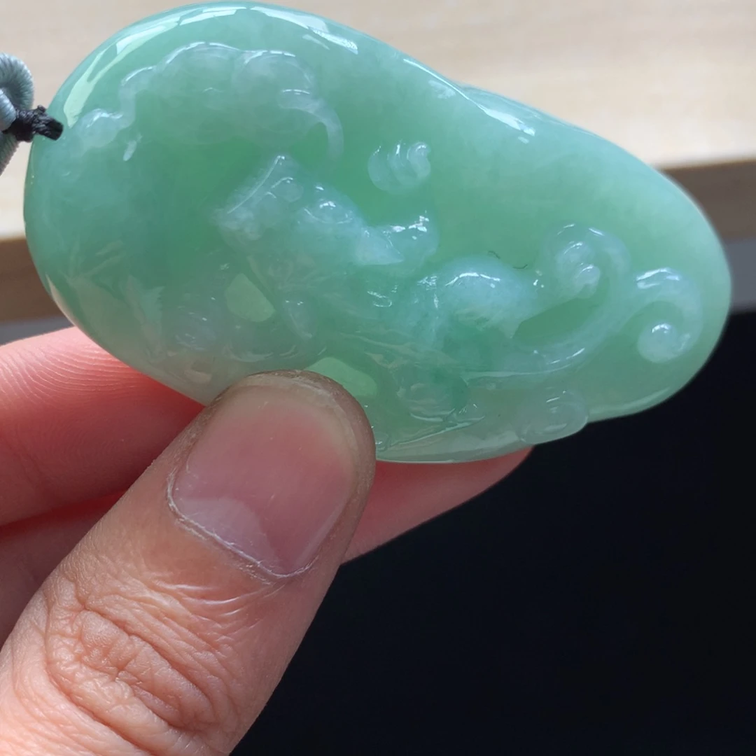 颈饰未镶嵌翡翠吊坠