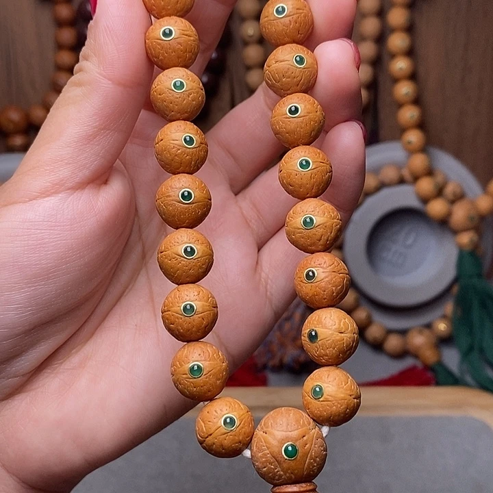 手串凤眼菩提12mm➕绿宝石镶嵌