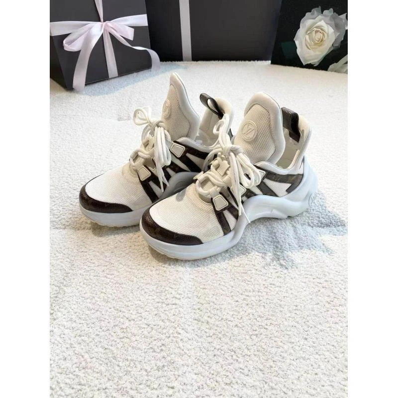 95新 LouisVuitton/路易威登  bb2433 Archilight黑白老爹鞋35.5