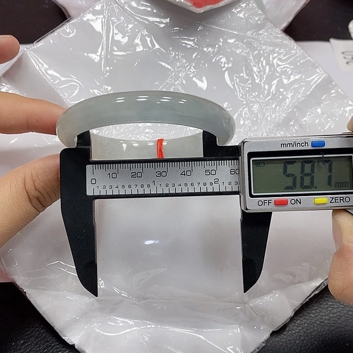 翡翠手镯未镶嵌142