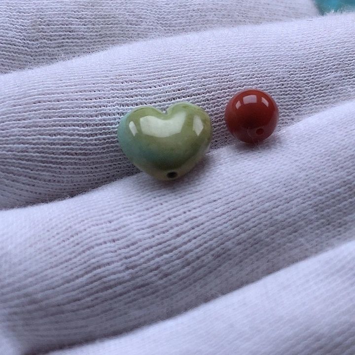 南红玛瑙未镶嵌珠宝奇石