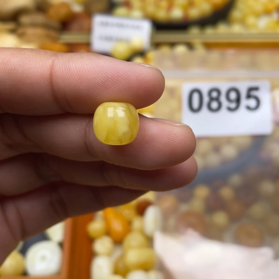 琥珀珠宝奇石未镶嵌11x10