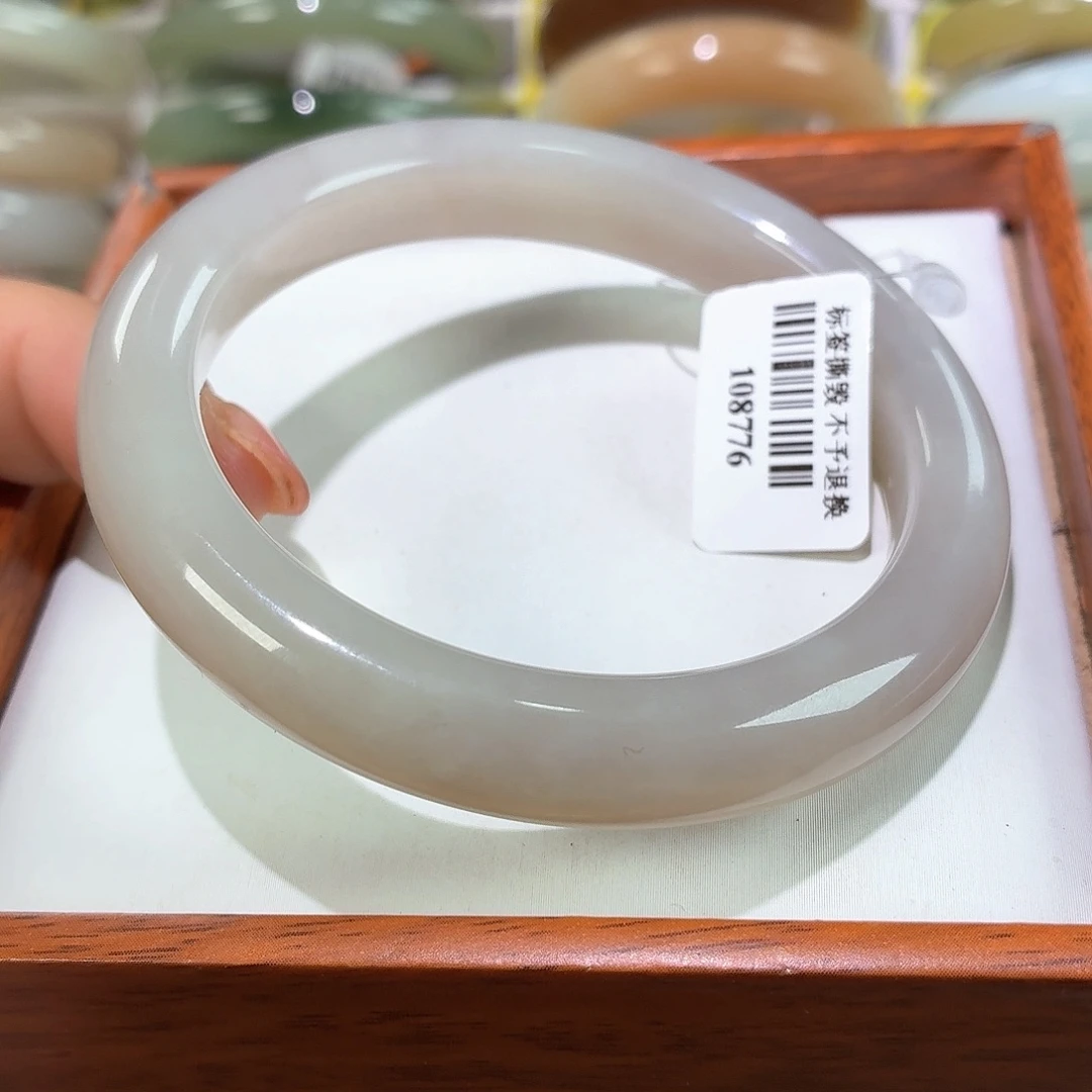 和田玉手镯未镶嵌57.3