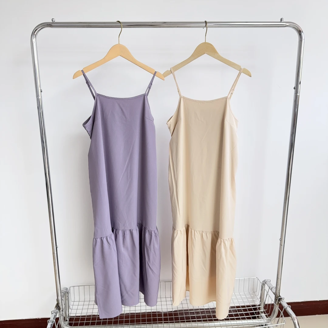 B234 吊带梭织显瘦两色连衣裙