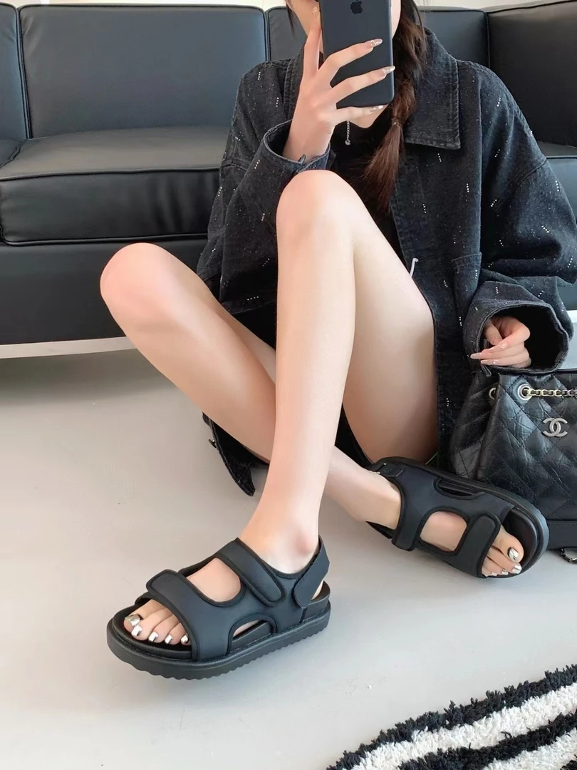 厚底银色黑色凉鞋女款夏季新款百搭面包鞋魔术贴休闲运动罗马凉鞋