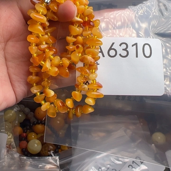 未镶嵌蜜蜡珠宝奇石