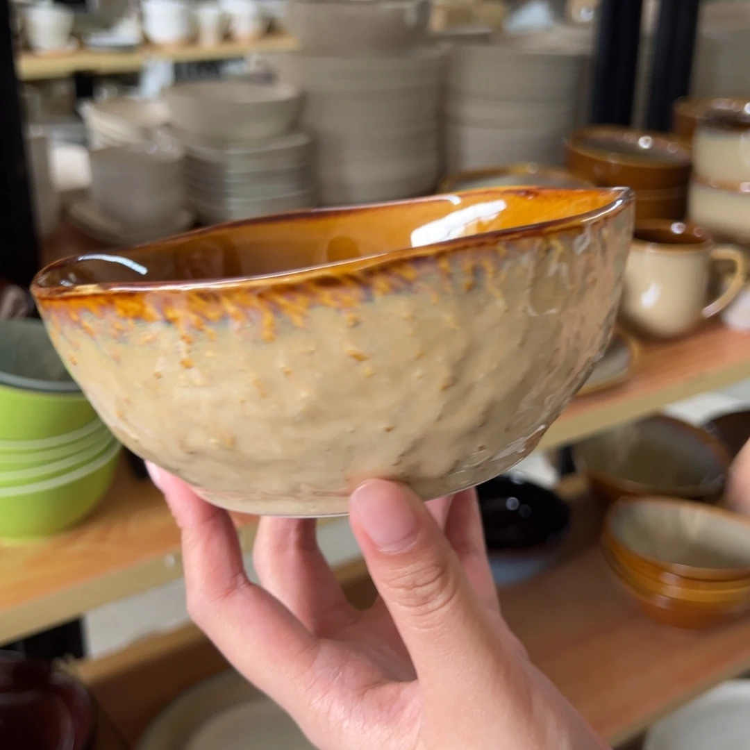 新骨瓷032瑕疵慎拍 有掉釉 曼谷棕 熔岩 5.75寸米饭碗