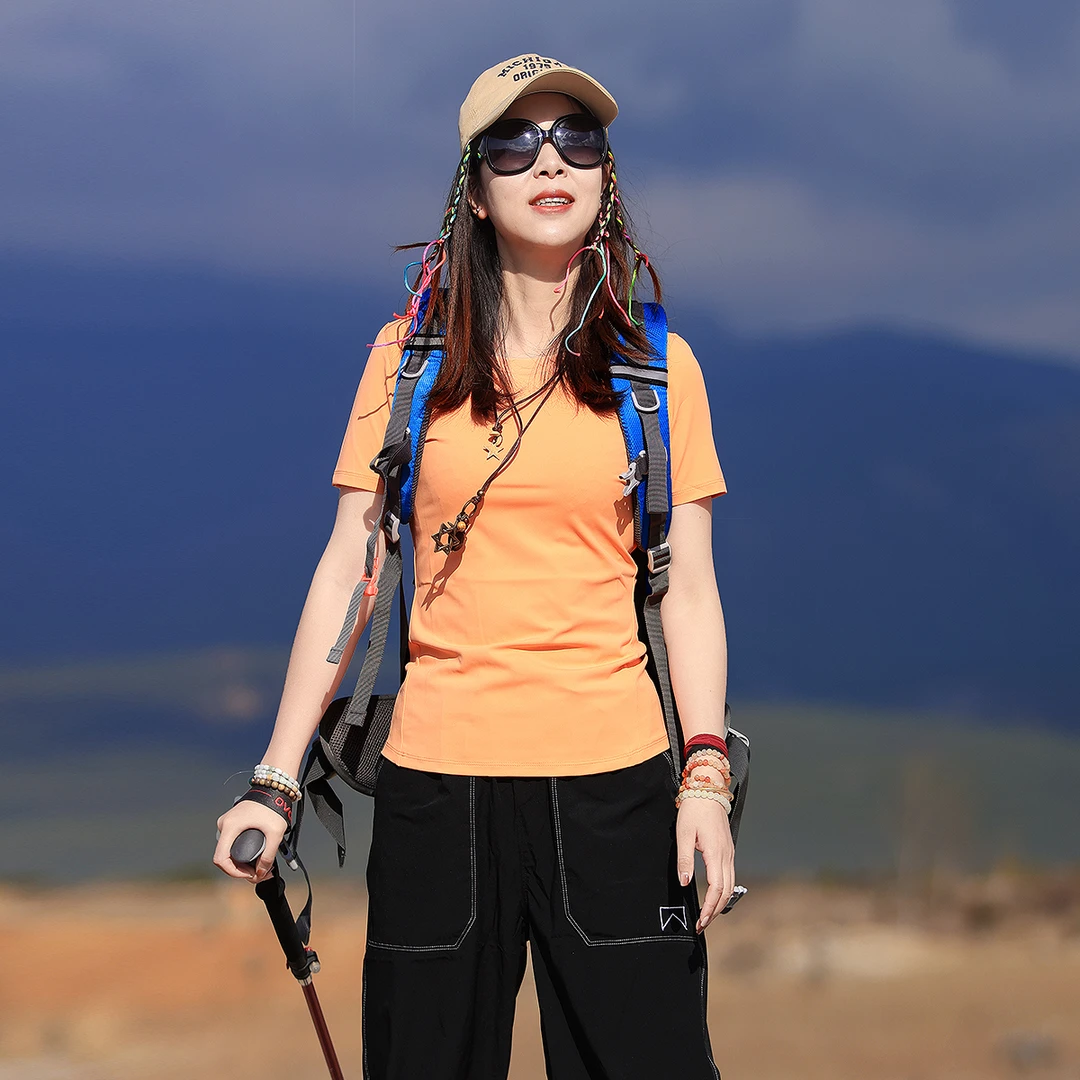 雪丘岛户外2025新款速干衣休闲出游圆领短袖吸汗透气弹力t恤女款