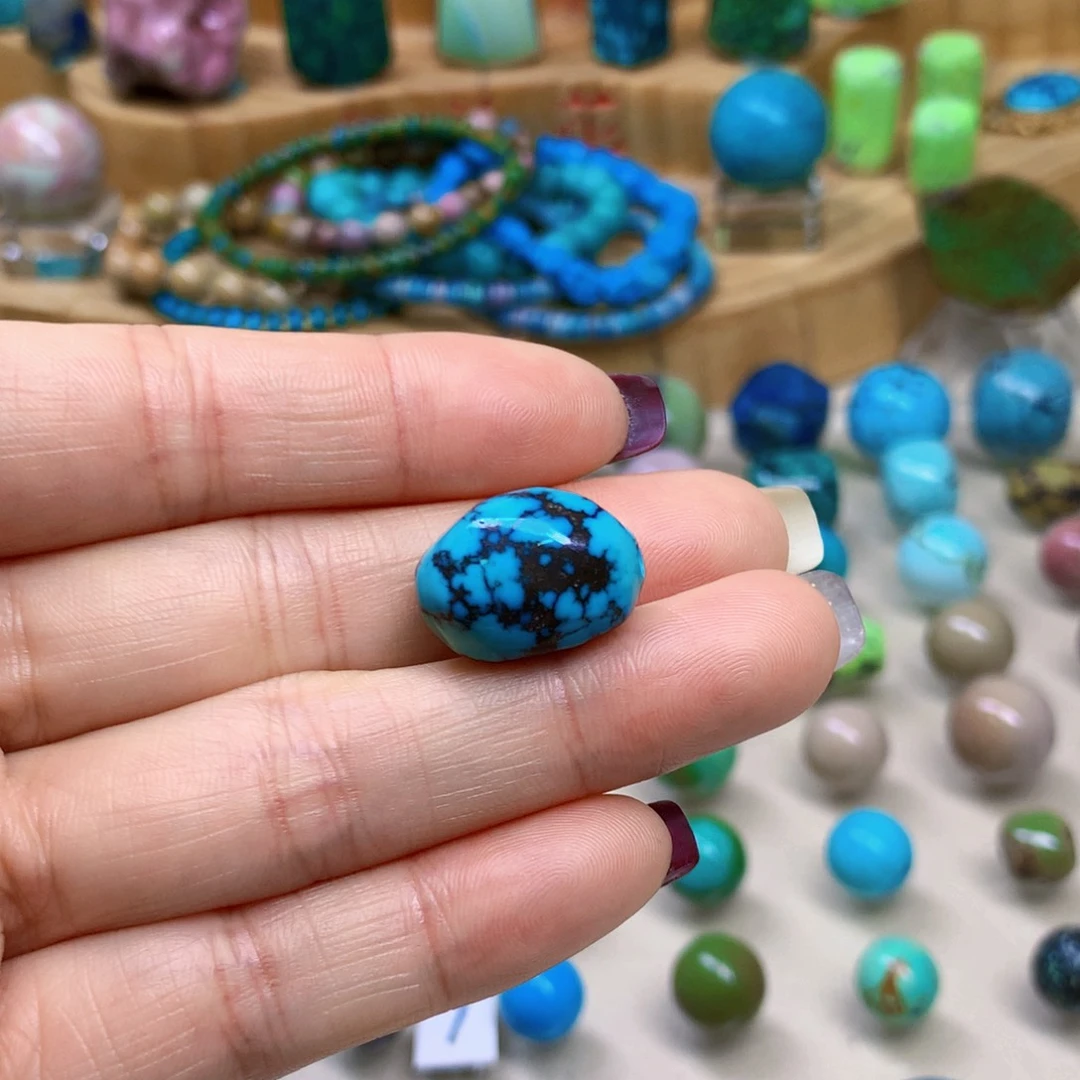 绿松石未镶嵌三彩随行