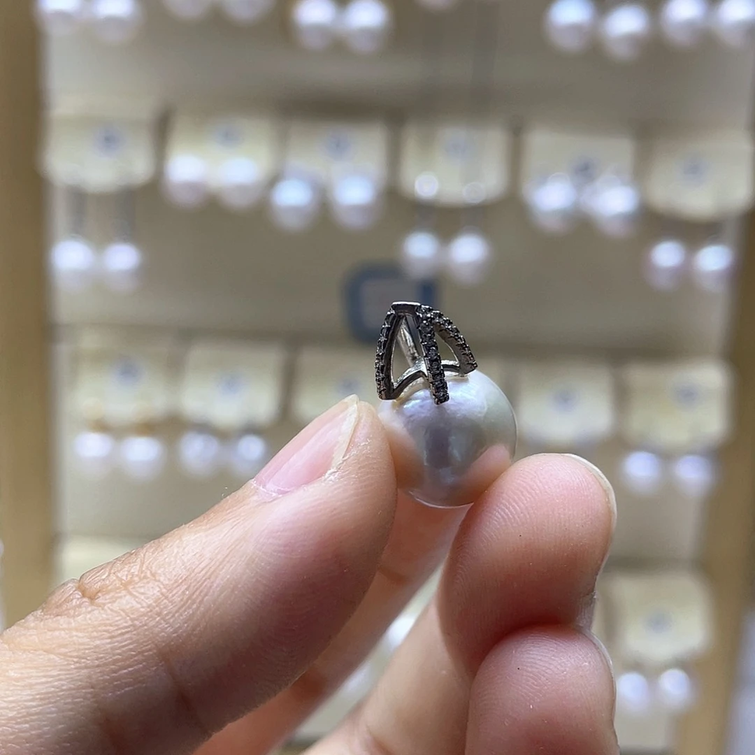 淡水珍珠银S925镶嵌颈饰