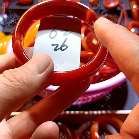 玛瑙/玉髓手镯未镶嵌