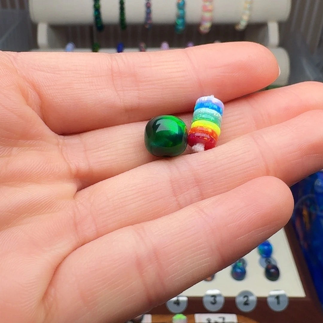 树脂制品人造欧泊卡10绿野仙踪单颗7mm彩虹隔片一组