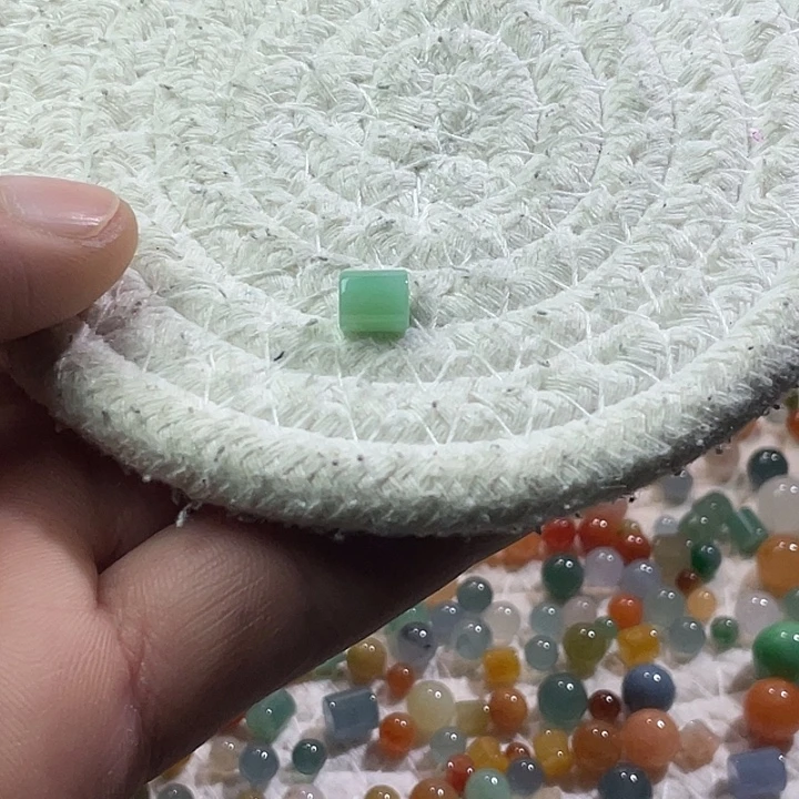 翡翠散珠未镶嵌定制翡翠桶珠卡7.2*6.4