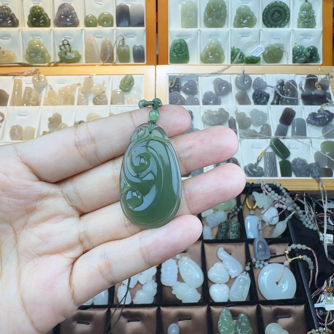 和田玉颈饰未镶嵌圆***酱