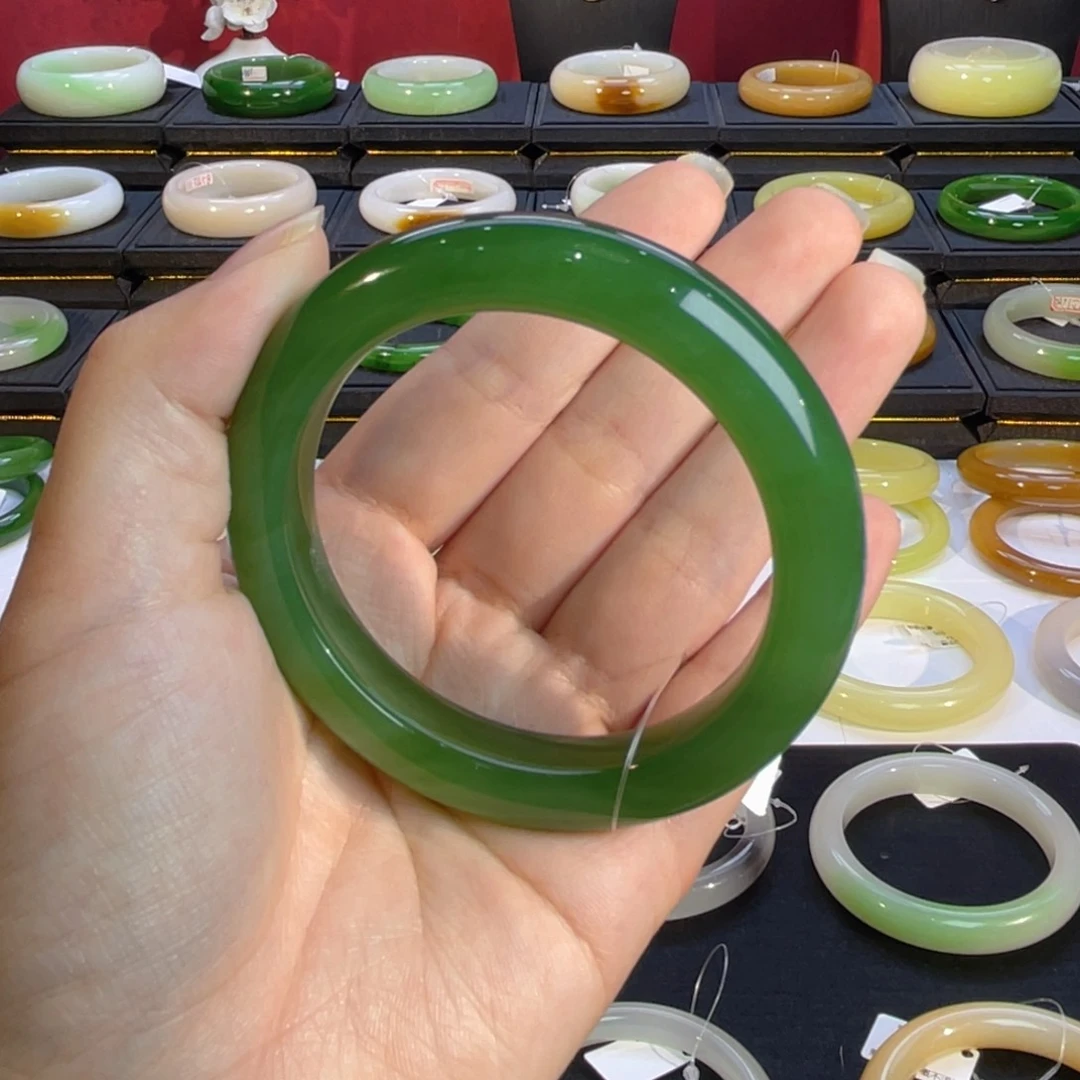 和田玉手镯未镶嵌碧玉手镯5556