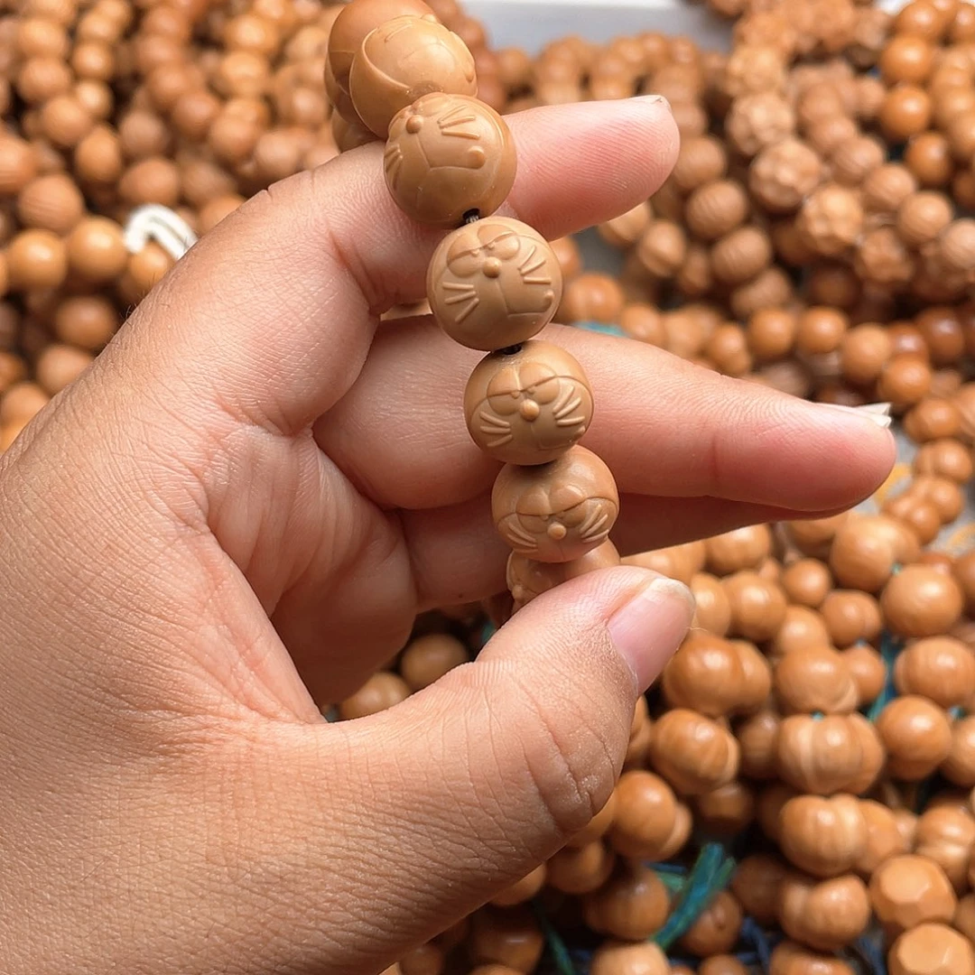 猴头核桃手串14+微瑕机器猫