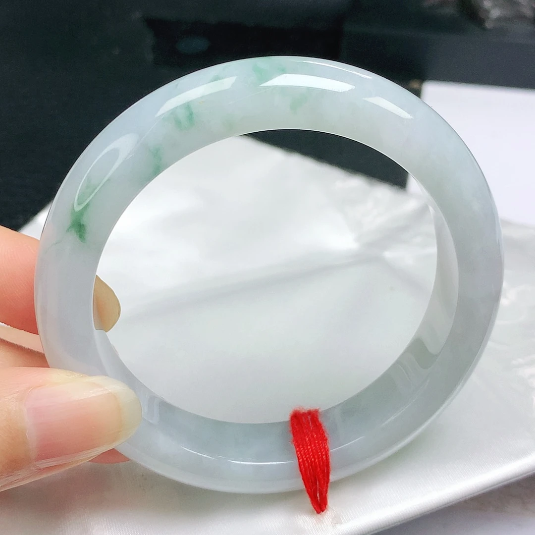 翡翠手镯未镶嵌正