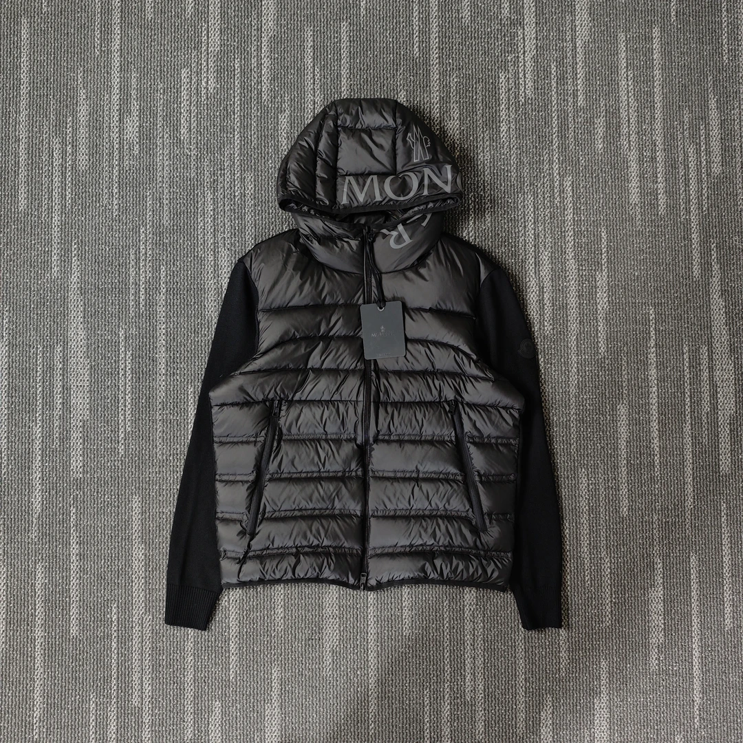 未使用 MONCLER CARDIGAN 纯色棉质拼接羽绒服/4码/0692