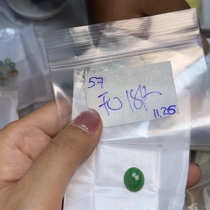 无***刚定制翡翠未镶嵌不