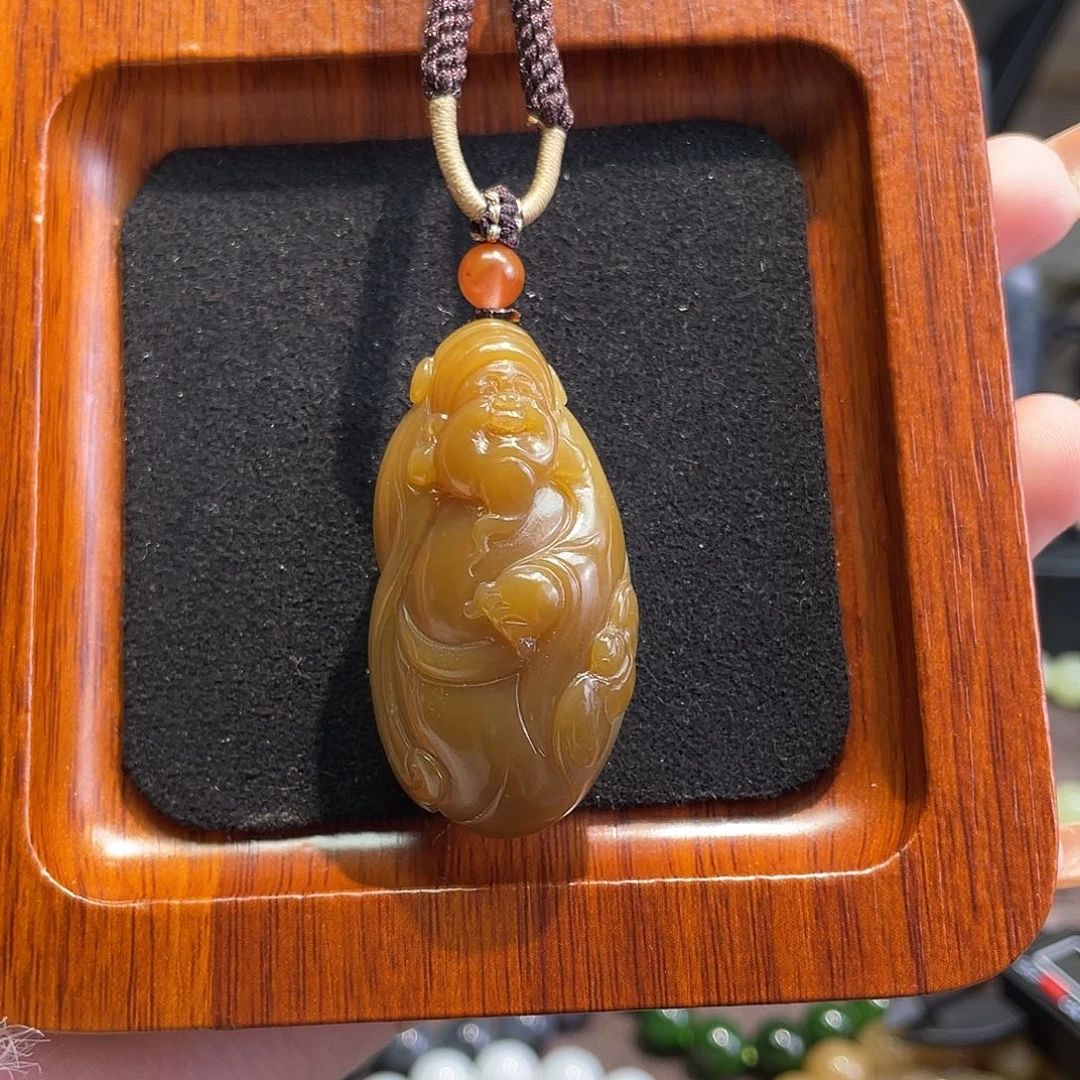 和田玉（糖玉）未镶嵌颈饰