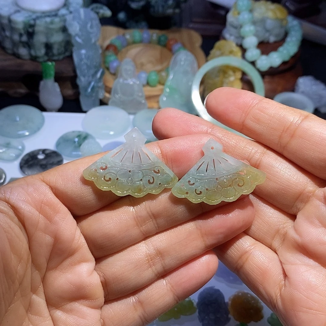 未镶嵌定制翡翠一对