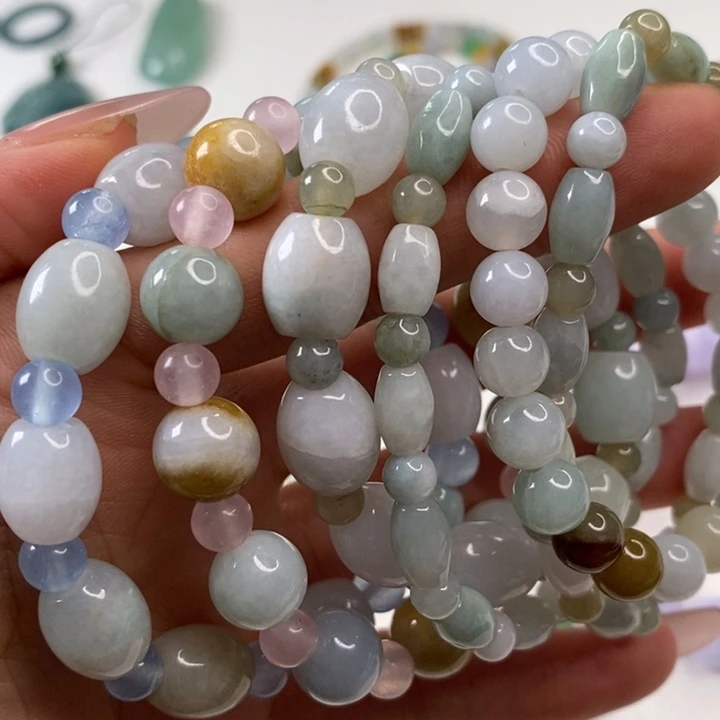 颈饰未镶嵌翡翠福利多多胶润手串9.9