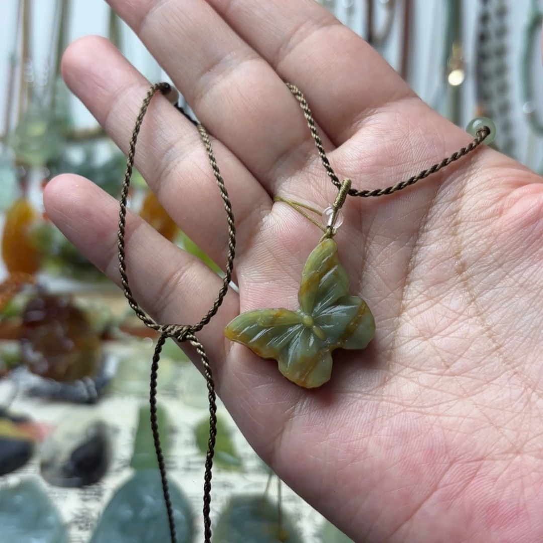 蛇纹石玉合金颈饰