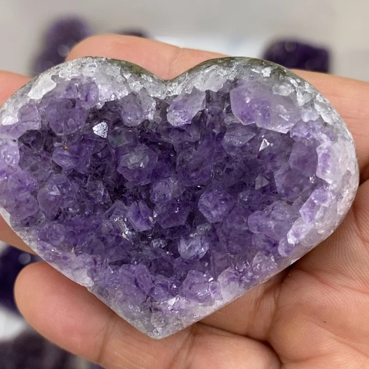 珠宝半成品未镶嵌紫晶