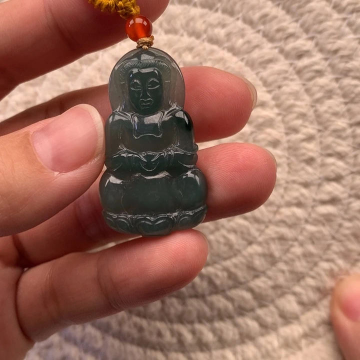 翡翠未镶嵌颈饰天然翡翠观音