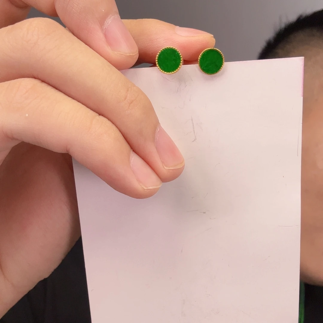 颈饰未镶嵌翡翠一对