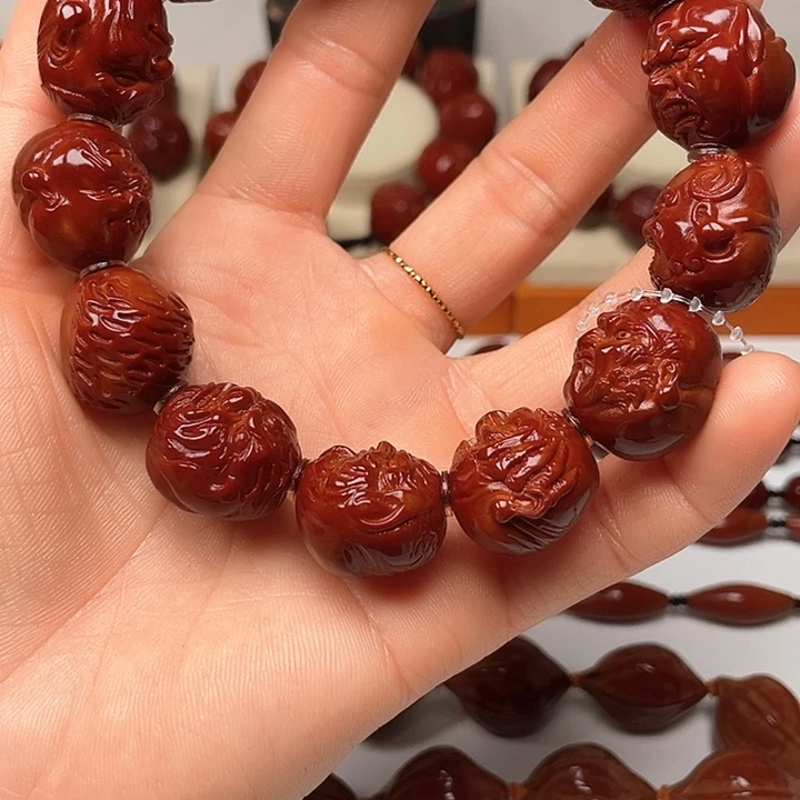 橄榄核手串抖**户玉化恶僧