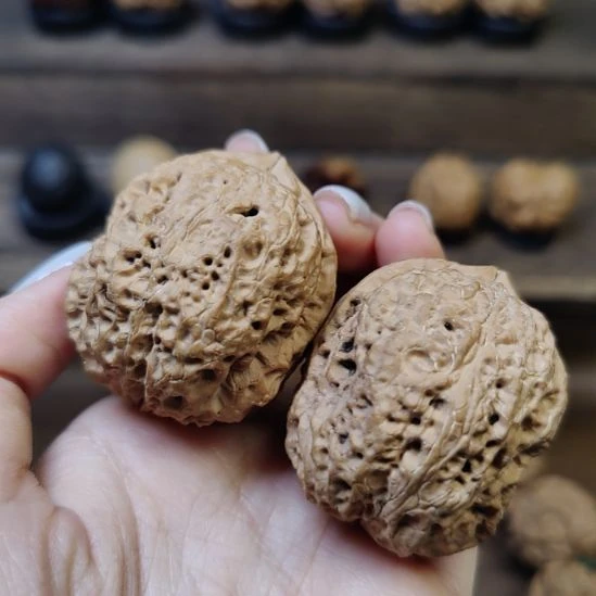 文玩核桃吊坠富贵元宝44（特价不退换）