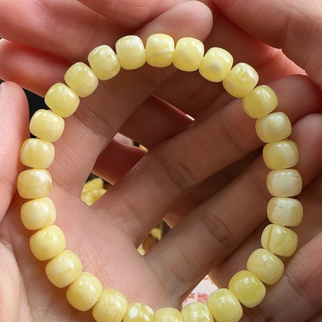 蜜蜡未镶嵌珠宝奇石