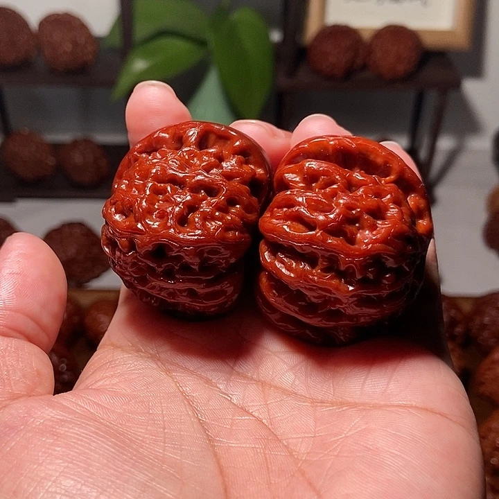 大***灬吊坠文玩核桃白狮子