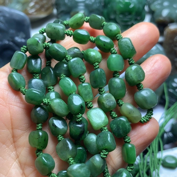 影***a和田玉未镶嵌颈饰