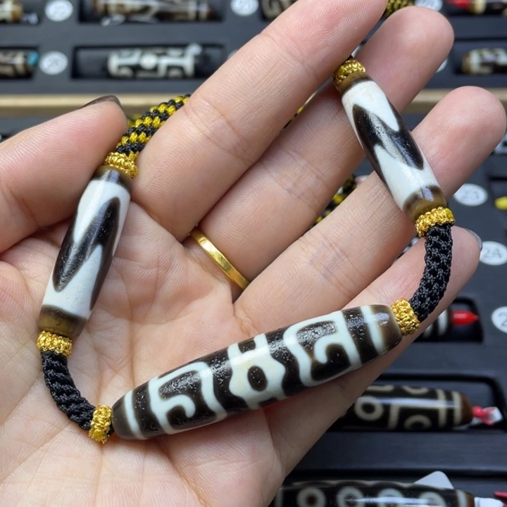 粤***R玛瑙/玉髓未镶嵌颈饰