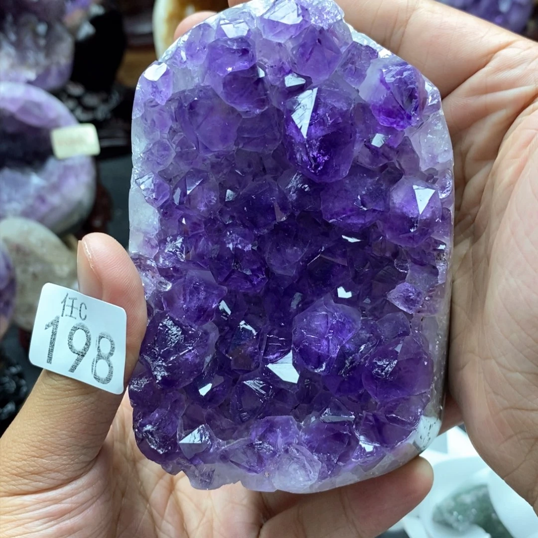 未镶嵌大型摆件（非配饰）水晶