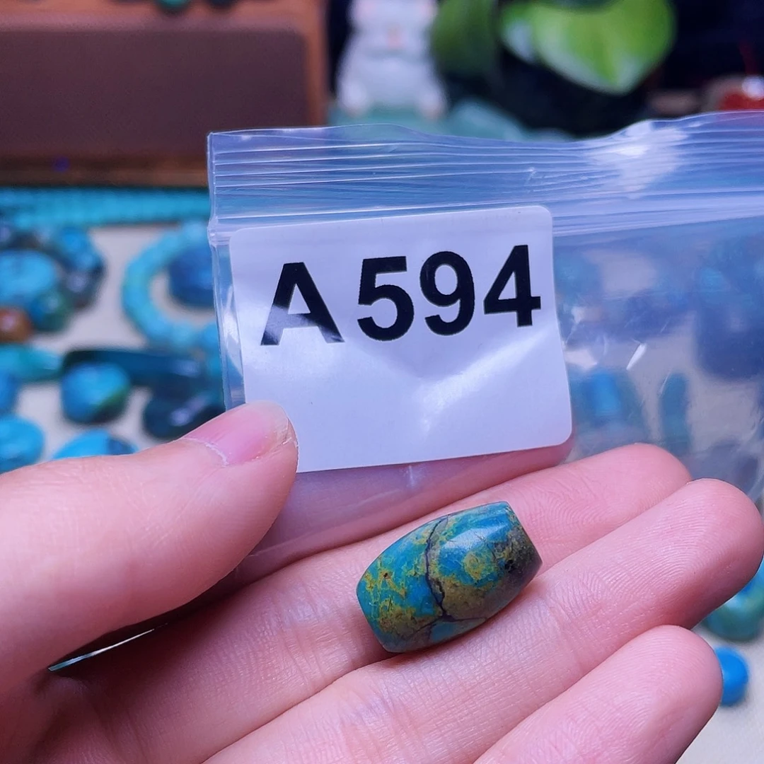十堰原生态绿石头特色手工配饰
