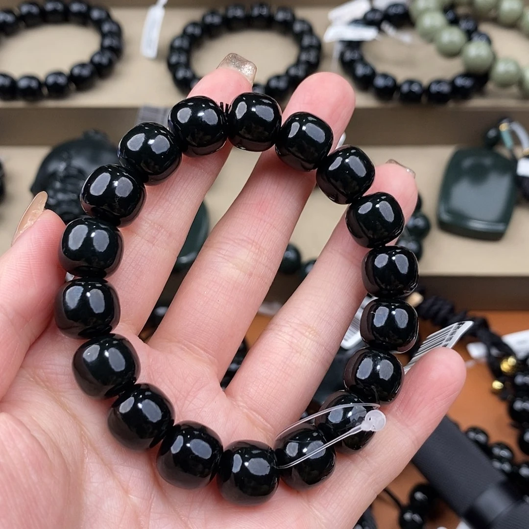 愚***和田玉未镶嵌手链