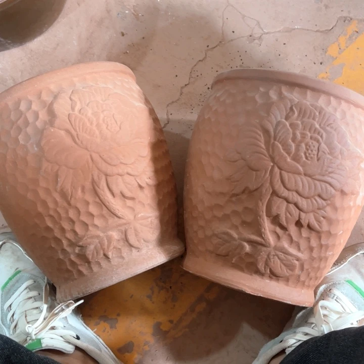 紫砂花盆口径19高度22两只